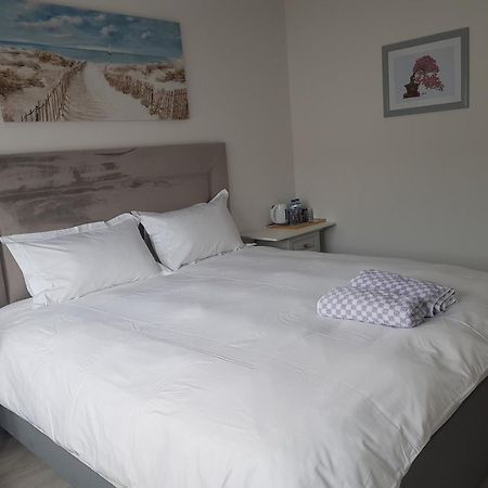 Barnoaks House - Private Room Ensuite Bathroom Homestay Δουβλίνο Εξωτερικό φωτογραφία