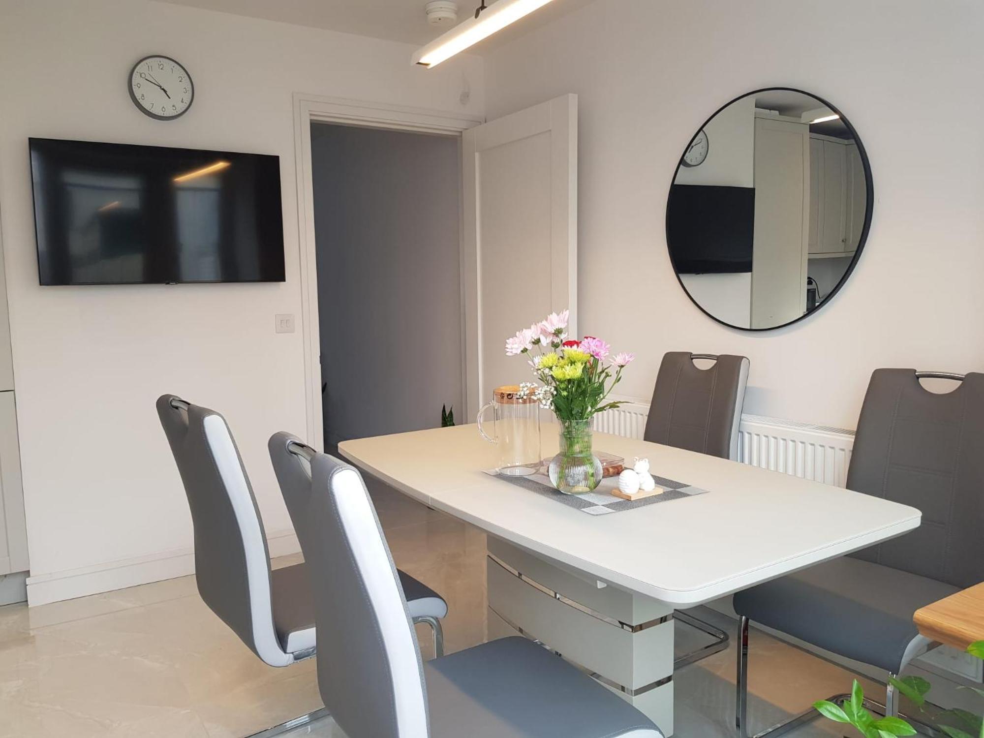 Barnoaks House - Private Room Ensuite Bathroom Homestay Δουβλίνο Εξωτερικό φωτογραφία