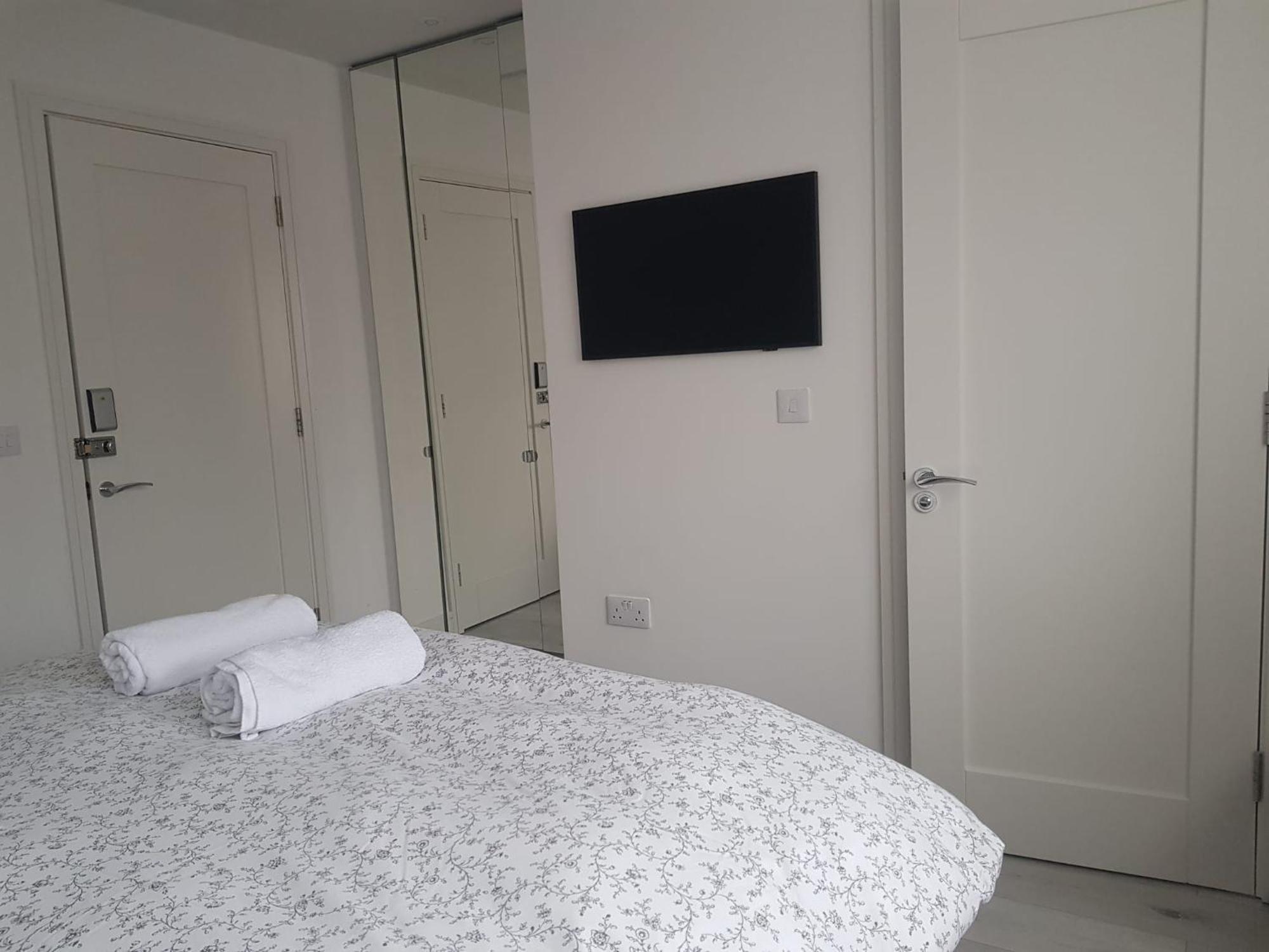Barnoaks House - Private Room Ensuite Bathroom Homestay Δουβλίνο Εξωτερικό φωτογραφία